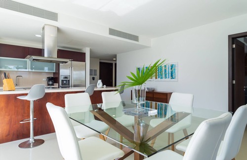 Puerto Juarez Apartment | Garden View Apartment Beach Accesible 2 bedroom 2 bath Casa Sol