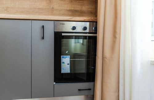 Ishem Apartment | Garden View Apartment - Karafili