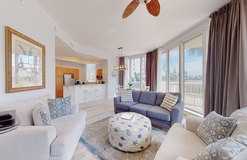 Fort Walton Beach - Destin Condo | Garden-view condo with lagoon & kid's pools, beach access, on-site eateries & AC
