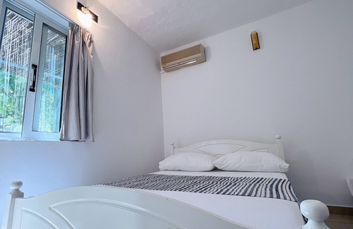 Lukove Bed & Breakfast | Garden Villa Naza
