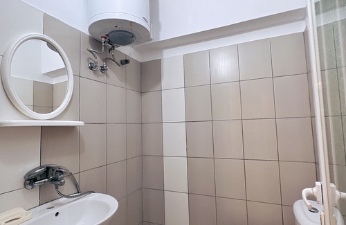 Lukove Bed & Breakfast | Garden Villa Naza