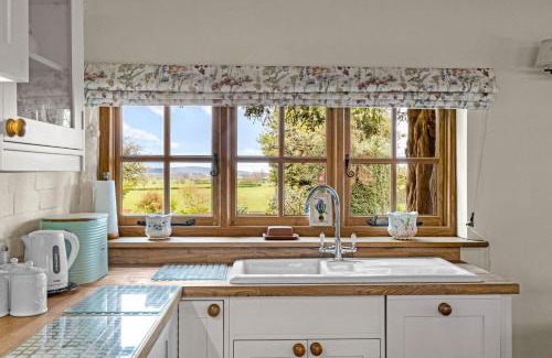 Much Marcle House | Gardeners Cottage near Ledbury