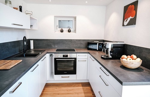 Schluchsee Apartment | GardenOasis: Exclusive Seehalde apartment