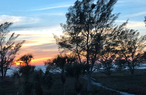 Boca Grande Condo | Gardner Beach House - Coastal elegance meets old Florida, southern charm