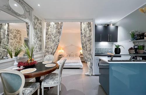 Saint-Vincent-de-Paul Apartment | Gare du Nord & Canal St-Martin