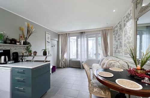 Saint-Vincent-de-Paul Apartment | Gare du Nord & Canal St-Martin