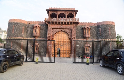 Pali Resort | Garh Girvar Resort & Spa