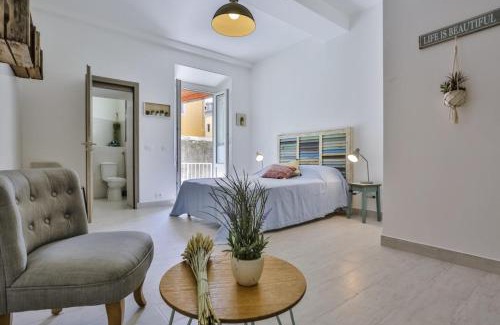Nice Apartment | GARIB - Place Garibaldi - 4 rooms - Balcony
