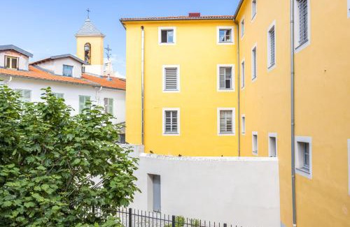 Nice Apartment | Garibaldi Square - Lovely 1 Bdr Old Town