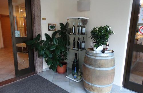 Torbole sul Garda Bed & Breakfast | Garnì Ischia