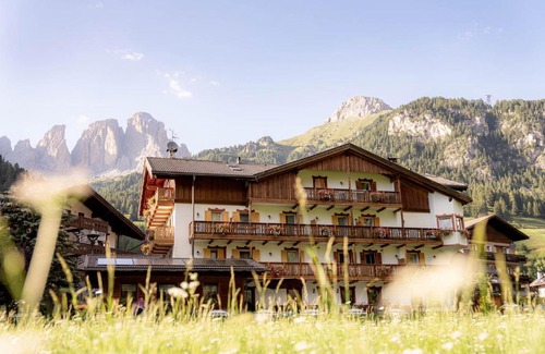 Campitello di Fassa Bed & Breakfast | Garnì Letizia