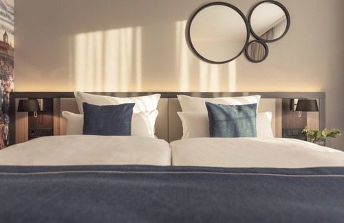 Neusaess Hotel | Garner Hotel Augsburg Nord by IHG