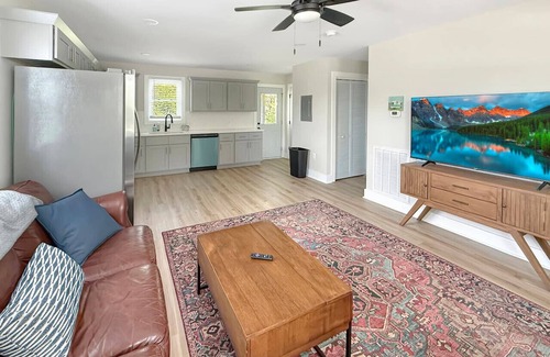 Southwest Raleigh House | Garner's Retreat | 2Bd/2Ba & Pet Friendly