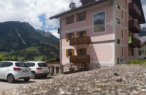 Moena House | Garni Miravalle
