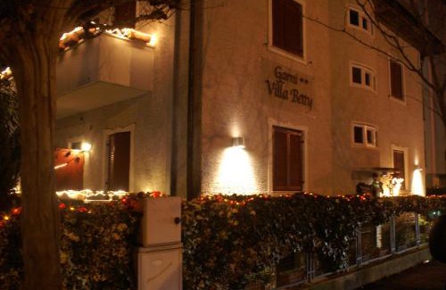 Merano Historic Center Bed & Breakfast | Garni Villa Betty