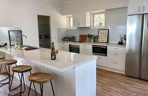 Seventeen Seventy House | Garreembee 1770 House