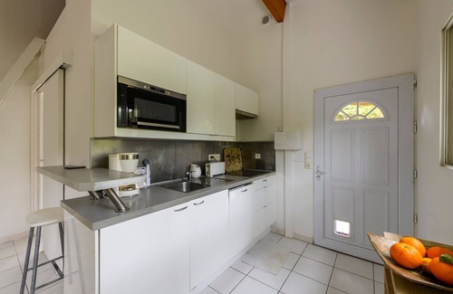 Quartier des Espesses Apartment | Garrigue de Nîmes - Climatisé avec piscine partagée