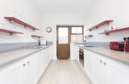 Garryvoe Hotel | Garryvoe Beach Homes
