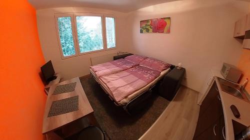 Trebon Apartment | Garsonka Hliník