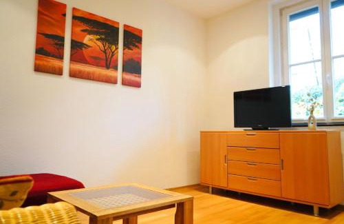 Stadtmitte Apartment | Gartenblick Apartment-Terrasse-Parkplatz- Waschmaschine-Garten