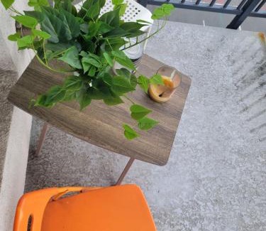 East Village Apartment | Gaslamp Cozy Suit with Free Parking, Pool, Hot Tub