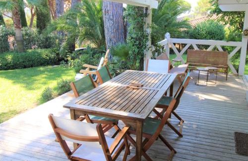 Gassin Ski Chalet | GASMED29 - Golfe de St-Tropez - Chalet californien dans domaine privé