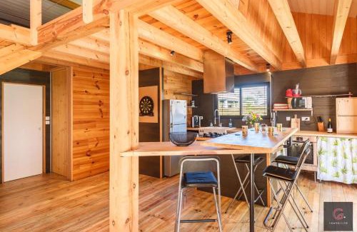 Gastes Ski Chalet | Gastes, Charmant chalet en bois avec Jacuzzi 6 pers