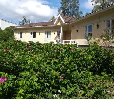 Raisio Hotel | Gasthaus Henri