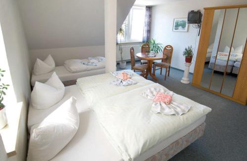 Eisenach House | Gasthaus & Pension St.Peter
