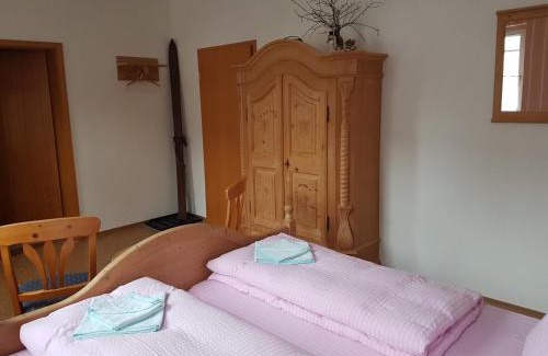 Spechtsbrunn Hotel | Gasthaus und Hotel Peterhänsel