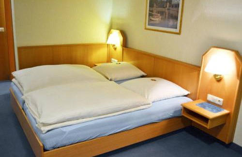 Gochscheim Hotel | Gasthaus "Zur Krone"