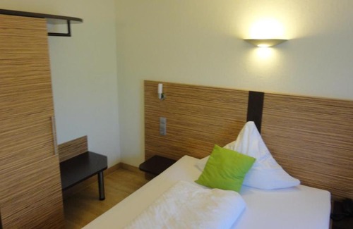 Oetisheim House | Gasthof Krone