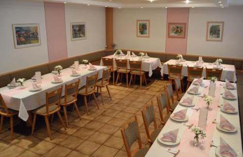 Obertrubach Hotel | Gasthof-Pension Fränkische Schweiz Obertrubach