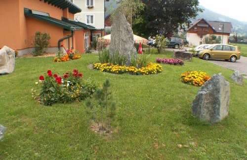 Gloednitz House | Gasthof-Pension Hochsteiner