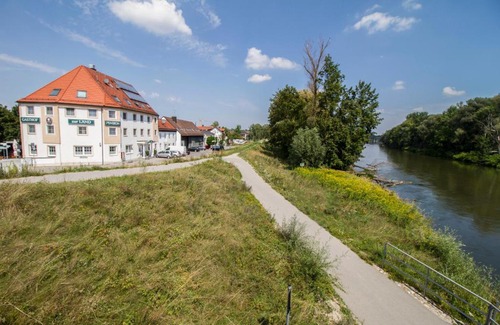 Moosburg Hotel | Gasthof zur Länd