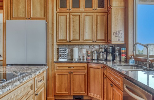 Long Beach House | Gated Community, Ocean Front, Hot Tub, WiFi 600/35