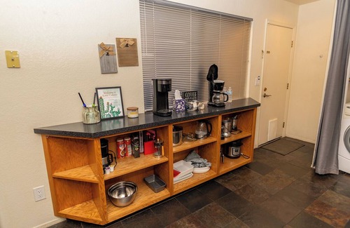 Tucson House | Gated Gateway—Garage, Pool, Spa & Blazing WiFi!nDownTown, I-10, U of A,