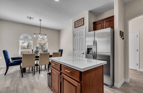 Chandler House | Gated Lake Community - 3 Bedroom Remodeled Home with a Heated Pool