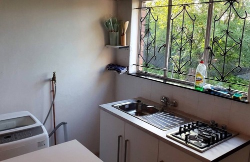 Maseru Condo | Gated Luxury Corporate Apartment, 2 Bedroom Maseru FREE WIFI, 15 min to Downtown