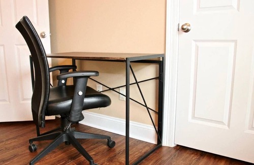 Faubourg Delassize Apartment | Gated NOLA Apt, Centrally Located, Sleeps 8 & Great for Groups!