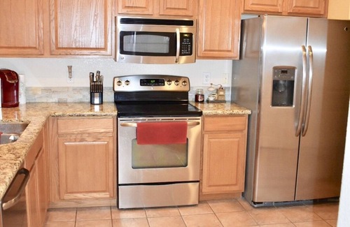 Security Acres Condo | ★Gated Old Town Condo-3BR,2BA w/Pool & Hot Tub. Garage Parking★