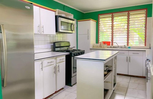 Montego Bay House | Gated Villa Free Cook Private Beach club & Airport Pick Up
