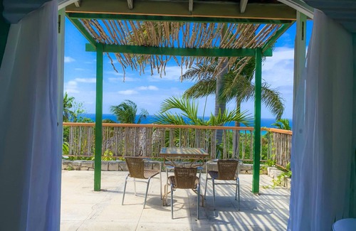 Montego Bay House | Gated Villa Free Cook Private Beach club & Airport Pick Up
