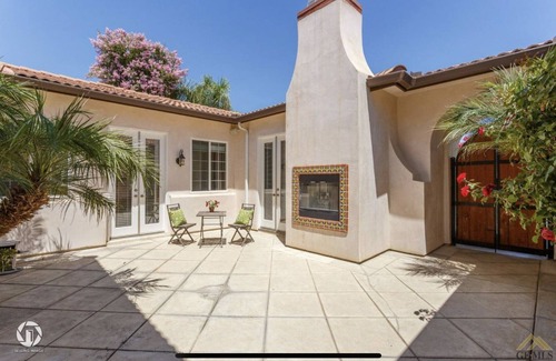 Greenacres House | Gates, Clean & Serene guest quarters