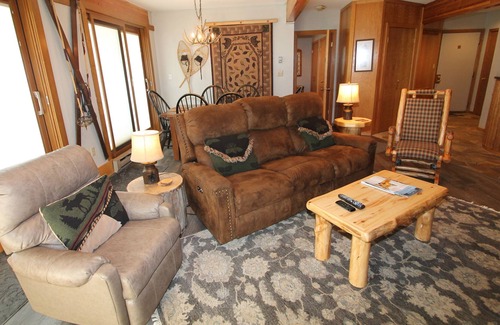 Crested Butte Condo | "Gateway," Incredible Ski in/out Gateway Condo. Comfortable, dog friendly, hot tub!