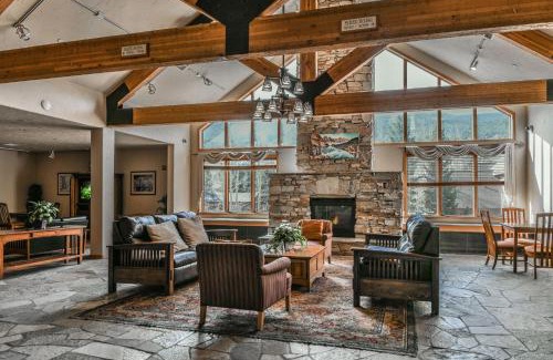 Mountain House House | Gateway Lodge 5099 by SummitCove Lodging