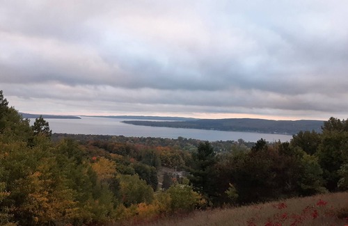 Boyne Falls Apartment | Gateway to Up North Adventure!