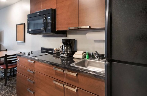 St. George Hotel | Gateway to Zion – Modern Stay in St. George w/Kitchen
