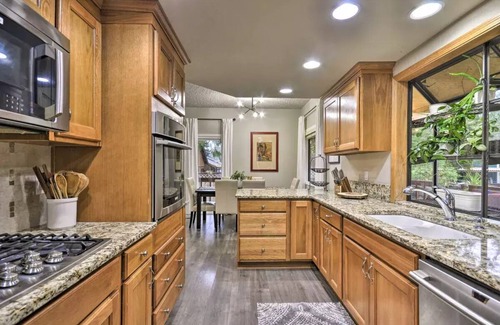 Five Corners House | Gather & Relax Here! Luxurious Oasis Near PDX w/Large Fenced Yard-Pet Friendly!