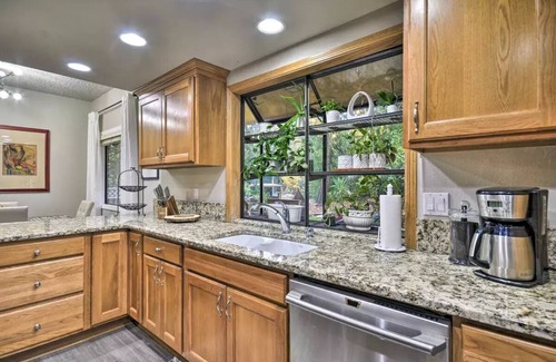 Five Corners House | Gather & Relax Here! Luxurious Oasis Near PDX w/Large Fenced Yard-Pet Friendly!